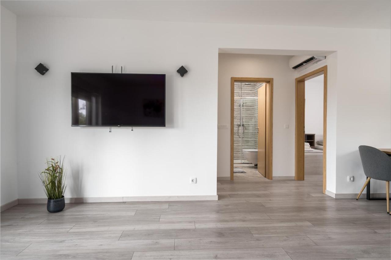 Ruby 2 Apartment *